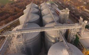 Фото елеватора Аграрна компанія 2004 (Закупне): компанія VITAGRO: Хмельницька область
