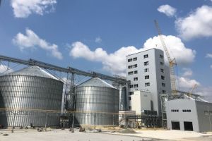 Фото елеватора Оліяр (Пустомити): компанія Група Оліяр: Львівська область