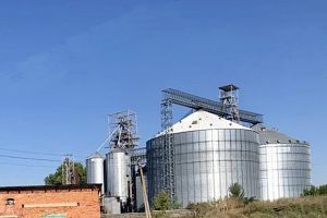 Фото елеватора Попільнянський елеватор: компанія Українська агропромислова група: Житомирська область
