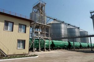 Фото елеватора Чернівецький олійно-жировий комбінат: компанія Vioil: Чернівецька область