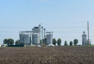 Фото елеватора Калинівський елеватор Зернопродукт МХП: компанія МХП: Вінницька область