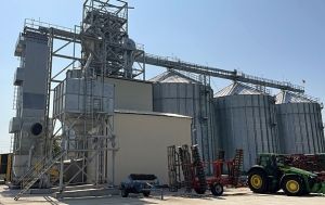 Фото елеватора Вікторія СГ: компанія Селянське (фермерське) господарство Вікторія: Хмельницька область