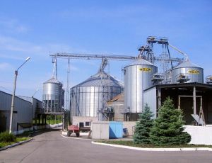 Фото елеватора Олімпекс-Агро АФ: компанія UkrLandFarming: Дніпропетровська область