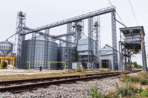 Фото елеватора Кіровоградська зерноторгова компанія: компанія Агропромислова компанія «Ніка»: Кіровоградська область