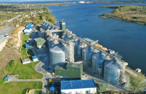 Фото елеватора Філія Козацька НІБУЛОНа: компанія СП НІБУЛОН: Херсонська область