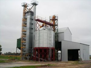 Фото елеватора Ніжин Агро: компанія Агропросперіс: Чернігівська область