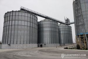 Фото елеватора Південмлин: компанія ТМ Мирошник: Херсонська область